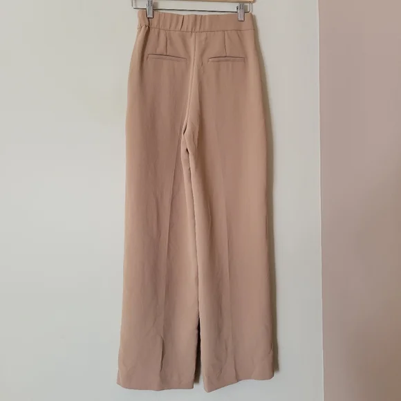Aritzia Wide Leg Pants in Blush Taupe - Picture 2 of 7